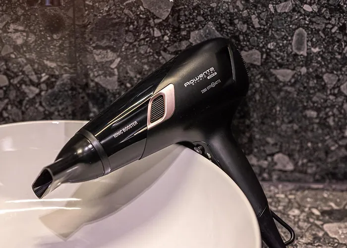 Art Boutique I Old Town W-ac I Cohost * Vilnius