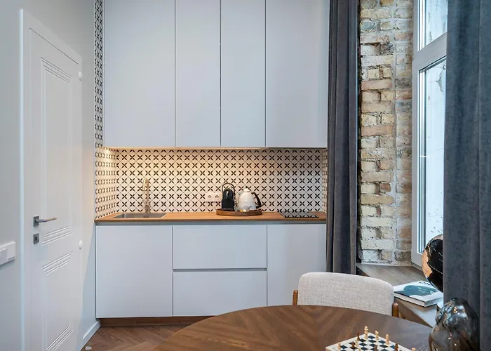 Art Boutique I Old Town W-ac I Cohost Butas Vilnius